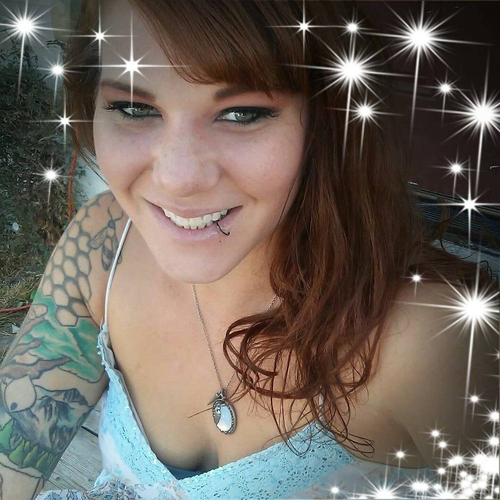 Meet your Posher, Desiree